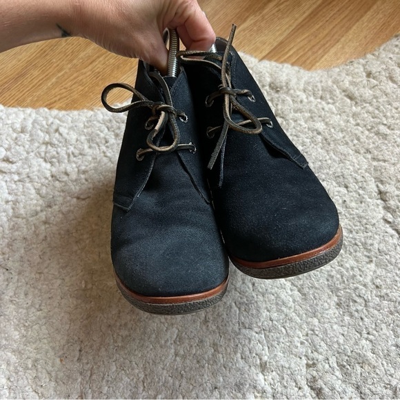 Sperry Harlow Black and Tan Suede Lace Up Wedge Booties Size 8.5 - Picture 6 of 11